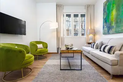 Image de Magnificent apartment with patio in the city center. Recaredo Ii