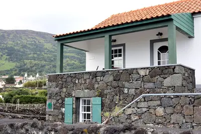 Adega do Farol - Adegas do Pico