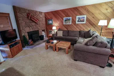 Image de Snowcreek I 39 Pet-Friendly, Private Washer Dryer, Mountain Views by RedAwning