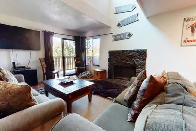 Image de Summit 244 Walk to Eagle, Spacious, Great Complex Amenities by RedAwning