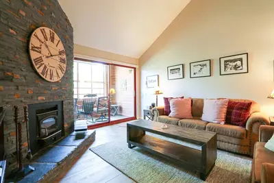 Image de Aspen Creek 306 Walk to Eagle Lodge, Log Burning Fireplace, Great Complex Amenities by RedAwning