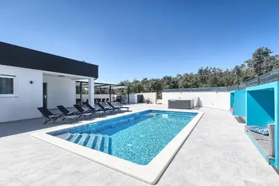 Image de Maison de vacances Pula pour 1 - 5 personnes avec 2 chambres à coucher - Maison de vacances
