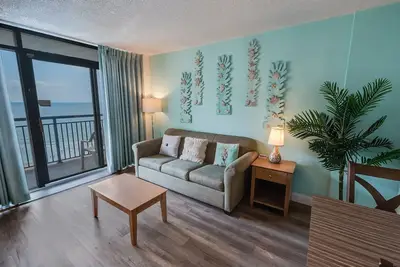 Image de New High Floor, Ocean Front 1br - Updated Kitchen!