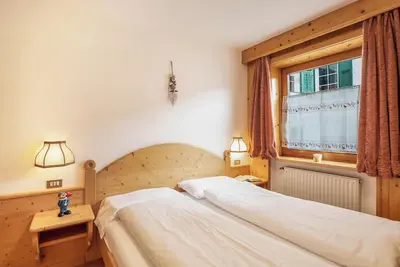 Image de Appartement de vacances \"Ciasa Lino Rotic\" avec vue montagne et Wi-Fi