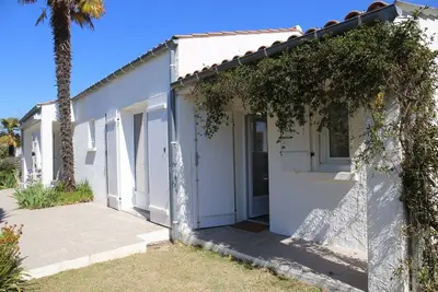 Image de Maison au calme dans la verdure à 700m de la mer