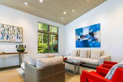Image de Modern Mountain Home by InvitedHome | Golf, Hike, Hot Tub, 4th of July Vail