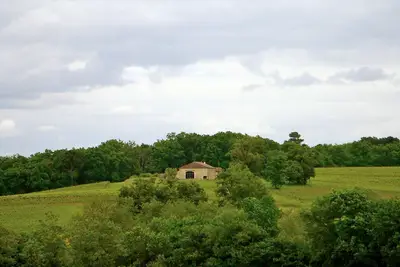 Image de Magnifique Loft 450m2 Dans Une Ancienne Grange à Vin Du 19e SIèCLE