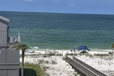 Image de Ocean view, three bedroom, two bath condo in Mexico Beach.