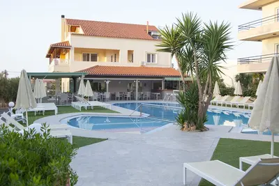 Image de Blue Sky Hotel Studio with sea view & pool