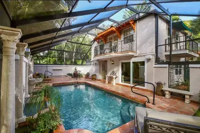 Luxury Villa near Siesta - private, heated screened pool