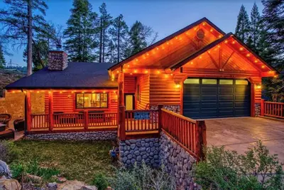 Image de Big Bear Reset • Hot Tub • Large Game Room