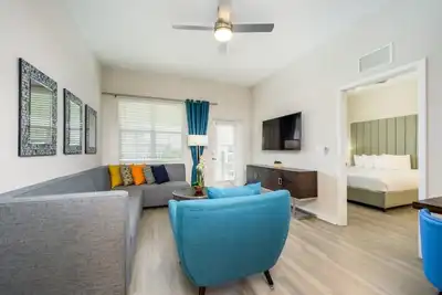 Image de New Modern Vista Cay Reserve Condo - 6003