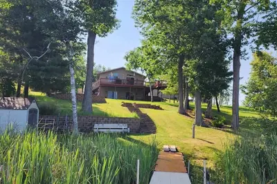 Image de New listing in northwest Wisconsin\nWe are a pet friendly lake home open all year