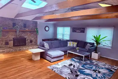 Image de Ultimate Family Beach Retreat - Walk to Beach & Bay - Large & Spacious