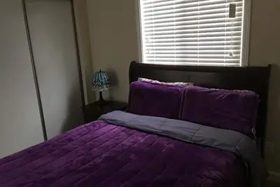 Image de 2 bdrm apartment available for two months july aug