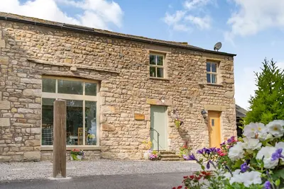 Image de Ingleborough View, romantic, character holiday cottage in Hornby