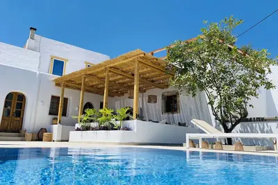 Image de Village-Villa, Pool, central, Design