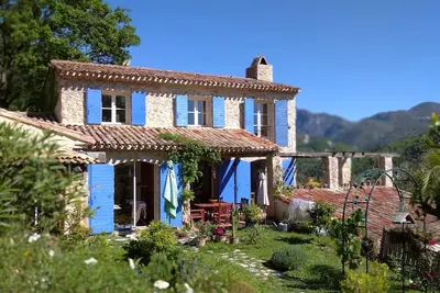Image de Villa De Charme, ARRIÈRE Pays Nicois Avec Vue Et Piscine