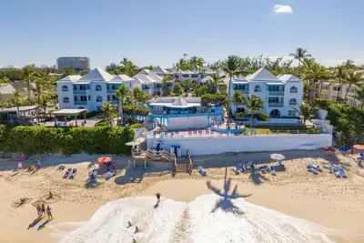 Image de Ocean View Villa at Paradise Island Beach Club - Close to Atlantis! by RedAwning