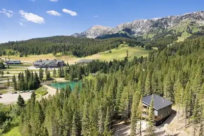 Image de Luxury Home @ Bridger Bowl and Crosscut: Last weekend of Bridger Bowl Open!