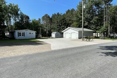 Image de Very Private, Great Location for Water and Dunes