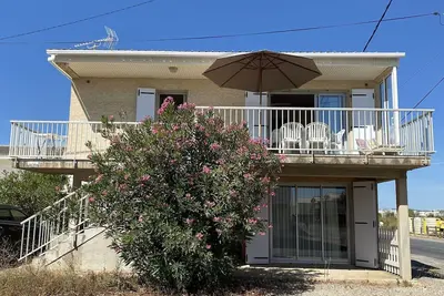 Image de Chalet typique climatisé pour 6-8 pers situé à 150m de la plage