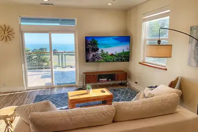 Image de ★★★★ Brand New Beautiful Ocean View Home ★★★★