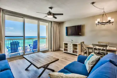 Image de Renovated beachfront condo, spectacular Gulf views