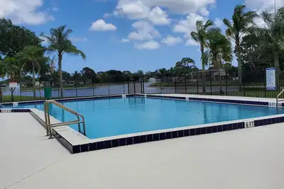 Image de Sun & Fun - Beautiful renovated 2\/2 villa in Jupiter