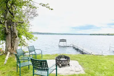 Image de Spacious Lakefront Retreat | Views, Private Dock