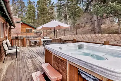 Image de Bear Tracks Ski Haus Retreat- Hot Tub- Pool Table