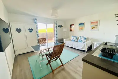 Image de Studio + Terrasse Face A L'Ocean