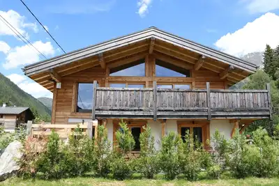 Image de Chalet de Charme & Spa face au Mont-Blanc
