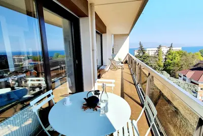 Image de Appartement 95m2 face à l'Etablissement thermal - 6 ème étage