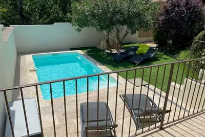 Image de Réduction à la semaine en cours -villa privée avec piscine au calme en Provence
