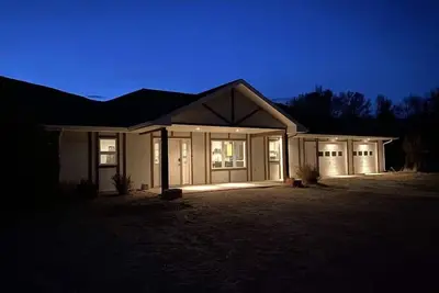 Image de Modern Luxury Home on the River w/ 3 Bedrooms