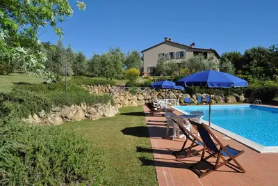 Image de Appartement à Iano, terrasse, climatisation, pres de village, Wi-Fi, piscine, 6 pers
