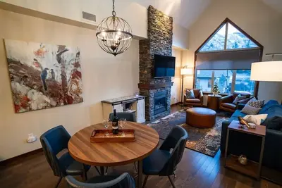 Image de The Eagle Suite at Stoneridge by JayBird Vacations