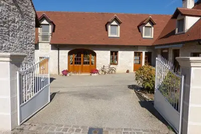 Image de Gîte pour 4 personnes avec climatisation. Linges de lit et de toilette fournis.