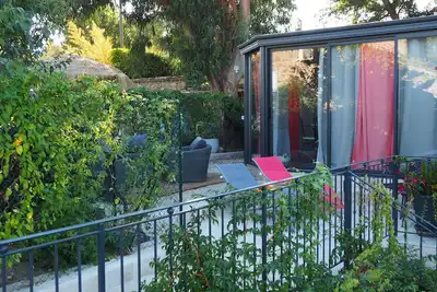 Image de L'Eucalyptus, mazet sans vis à vis, bel espace extérieur privatif