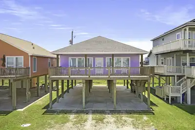 Image de Purple Pelican - 30 seconds from the sand! ! ! Private Community Walkover