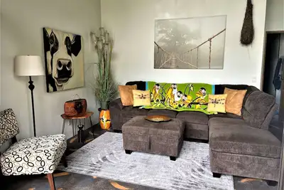 Image de Pilon de Pavones Plush Hideaway