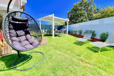 Image de Luxury vacation apartment by the sea!