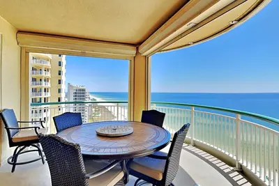 Image de Beach Colony West #15b | Sweeping Gulf View + Resort Amenities