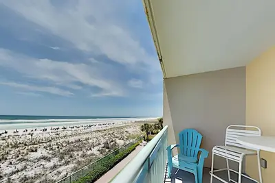 Image de Pelican Isle #203 | Close to Attractions + Beach!