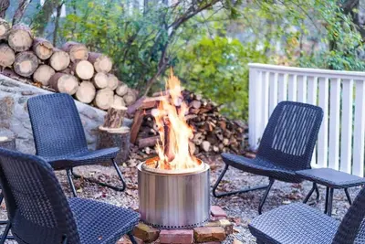 Image de Quiet Delight w/ Firepit & Grill 5 Min to Tn Aquarium