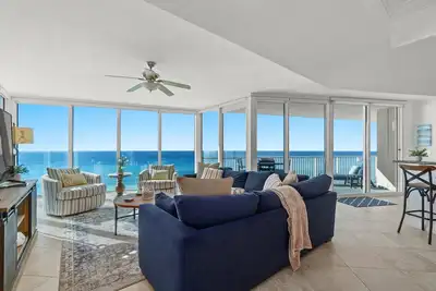 Image de Gulf Front Palazzo #301 @ Pcb | Incredible Views | Beach Access | Pool + Hot Tub
