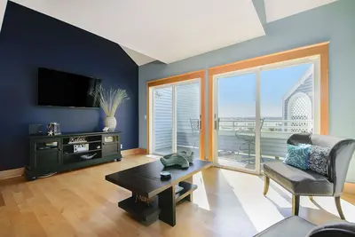 Image de Spring Lake Waterfront Condo-Perfect Family Getaway