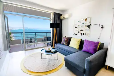 Image de Beachfront 1 bedroom apartment with amazing views.