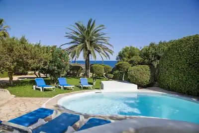 Image de Villa am Meer für 8 Personen, Privater Pool, Klima und Wifi